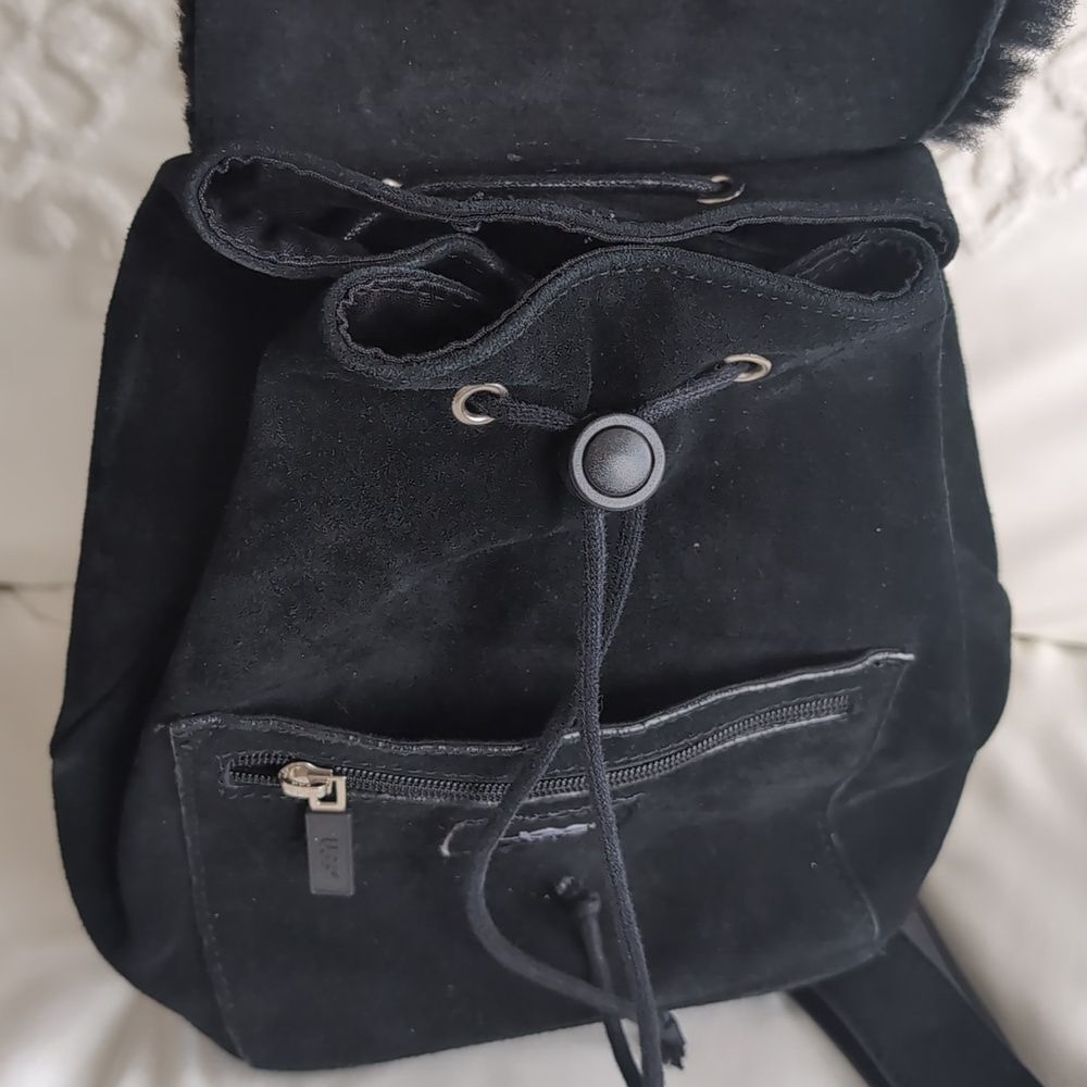 UGG Australia Nordie🖤 Black Shearling & Sueded Drawstring Mini Backpack NWOT - Picture 12 of 12